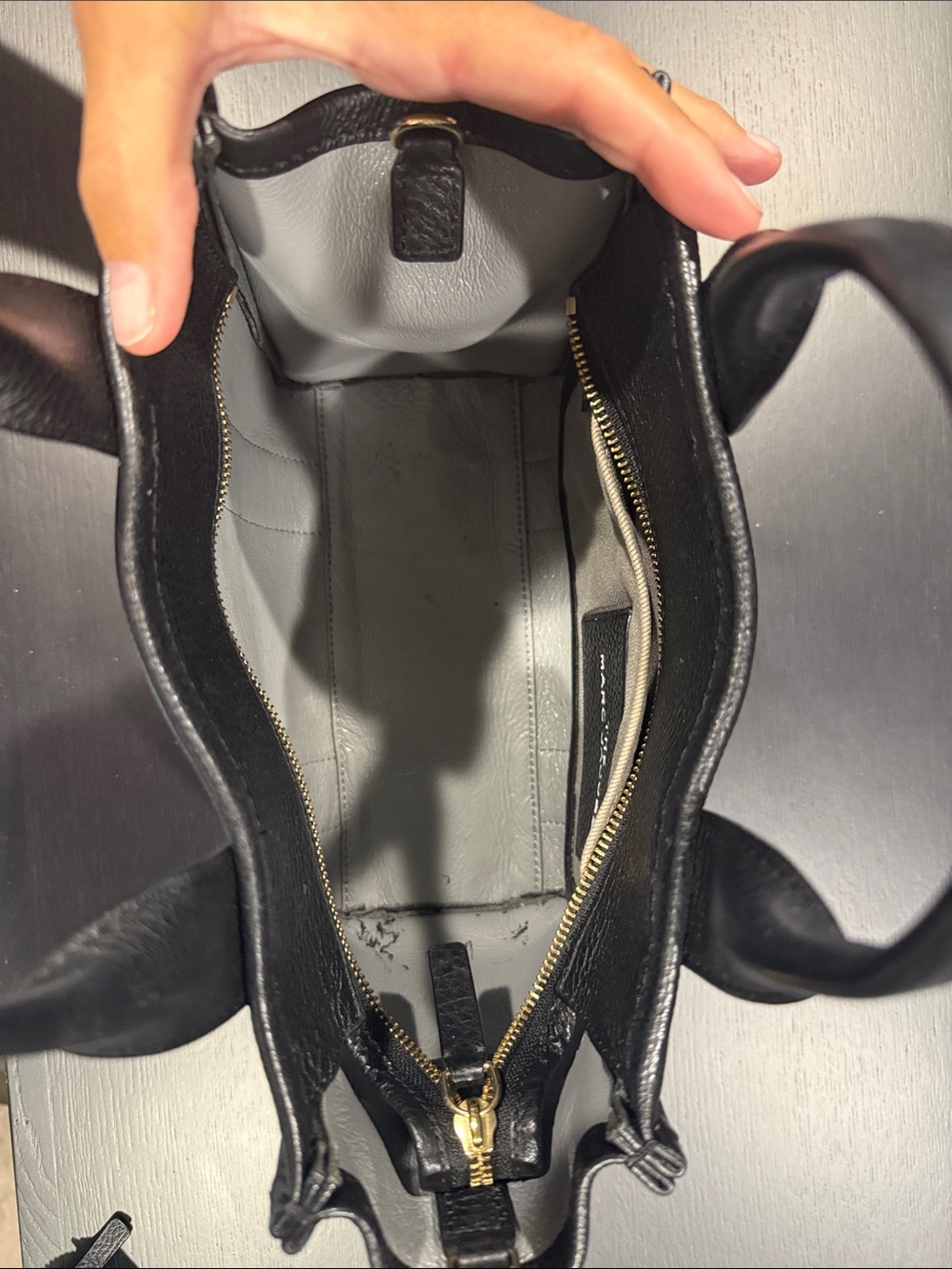 Marc Jacobs Black Pebbled Leather Tote Bag with wallet - Picture 2 of 7